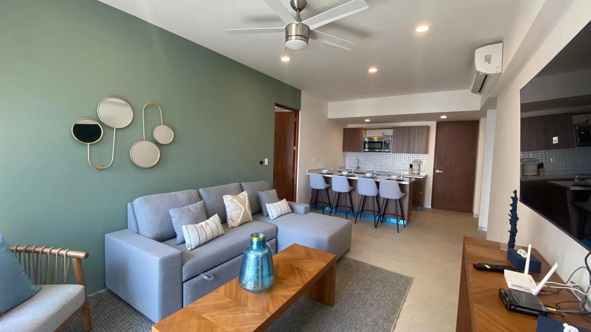 Elegant 2Br Apartments In The Heart Of Playa Cinema Kidszone 2 Pools Playa del Carmen